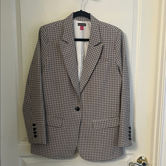 Vince Camuto Jackets & Blazers - Vince Camuto Black and White Patterned Blazer